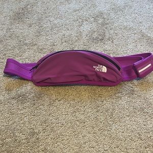Adjustable North Face running belt